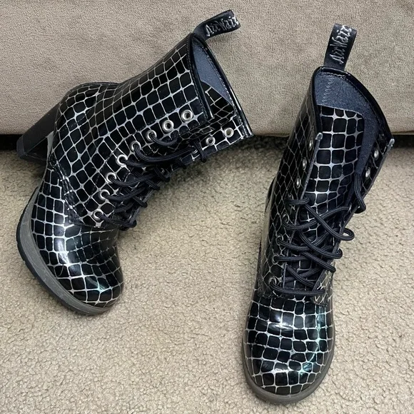 Rare Dr. Martens Darcie Black and Silver Size 6 - Picture 4 of 10